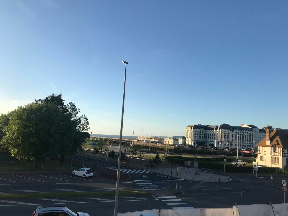 Apartmán " La Vue " - Studio En Bord De Mer Deauville Exteriér fotografie